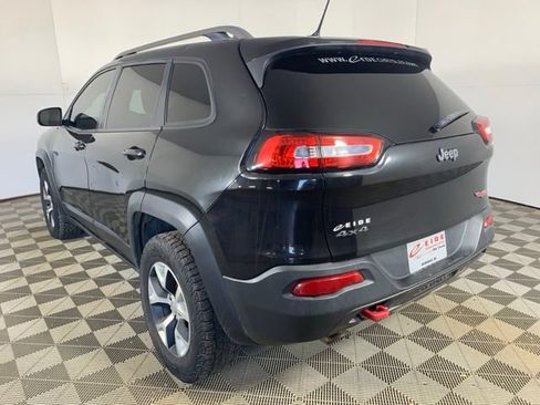 Used 2014 Jeep Cherokee Trailhawk w/ Leather Interior Group AWD/4WD image 11