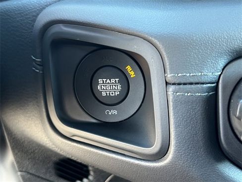 New 2025 Jeep Wrangler Sahara w/ Safety Group image 28