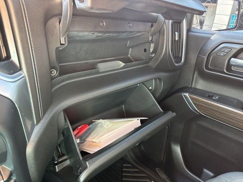 Used 2020 Chevrolet Silverado 1500 LT image 36