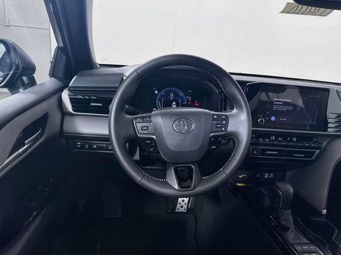 Used 2026 Toyota Camry SE FWD image 20