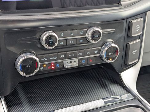 Used 2023 Ford F150 Limited image 26