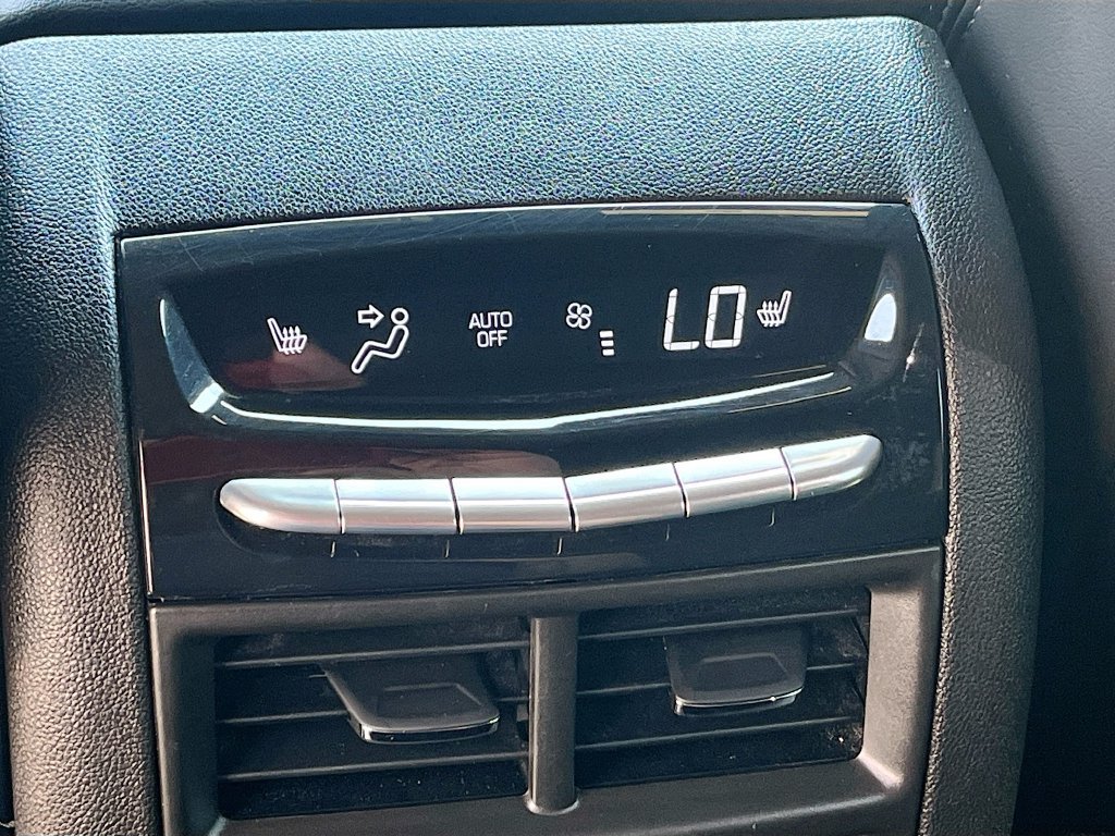 Used 2025 Cadillac XT5 Sportv w/ Technology Package AWD/4WD image 27