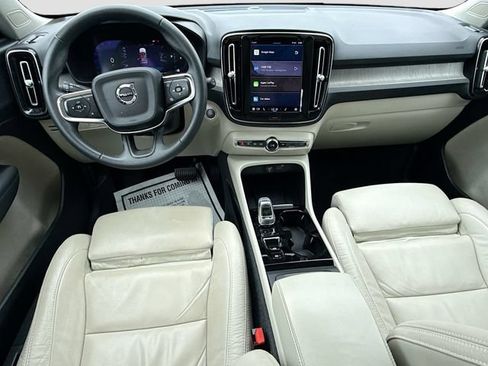 Used 2023 Volvo XC40 B5 Plus AWD/4WD image 16