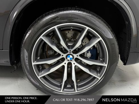 Used 2017 BMW X5 M AWD/4WD image 12