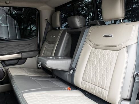 Used 2025 Ford F350 Platinum w/ Platinum Plus Package image 24