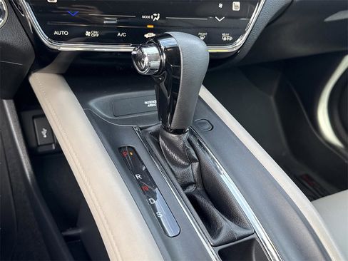 Used 2018 Honda HR-V EX-L image 37