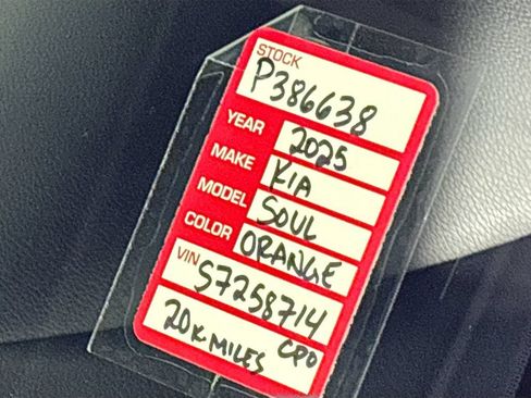 Used 2025 Kia Soul LX w/ LX Technology Package FWD image 24