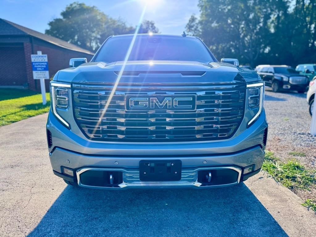 Used 2023 GMC Sierra 1500 Denali Ultimate AWD/4WD image 13