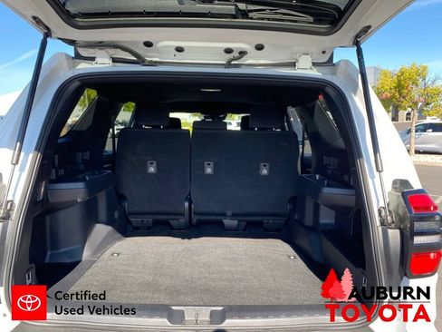 Certified 2025 Toyota 4Runner SR5 AWD/4WD image 15