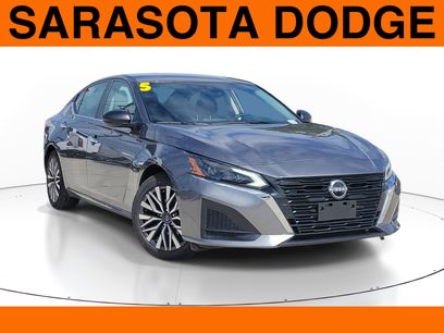 Used 2025 Nissan Altima 2.5 SV