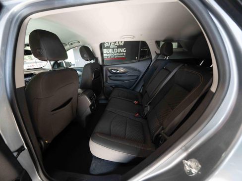 Used 2021 GMC Terrain SLE w/ Elevation Edition FWD image 23