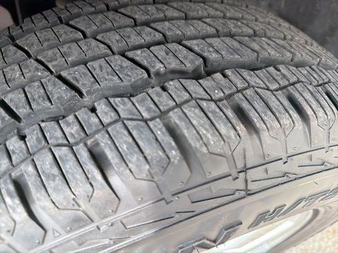 Used 2010 Mercury Mountaineer AWD image 9