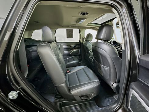 Used 2021 Kia Telluride S image 30