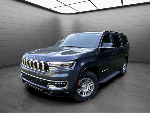 New 2024 Jeep Wagoneer 4WD w/ HD Trailer Tow Package image 1