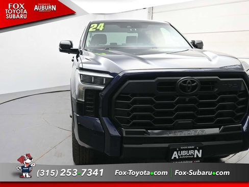 Used 2024 Toyota Tundra Limited AWD/4WD image 3