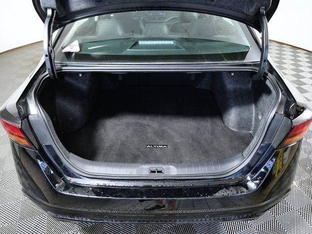 Used 2025 Nissan Altima 2.5 SR AWD/4WD image 8