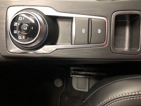 New 2025 Ford Escape SE image 16