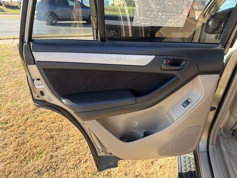 Used 2006 Toyota 4Runner SR5 image 12