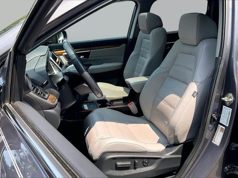 Used 2020 Honda CR-V Touring image 7