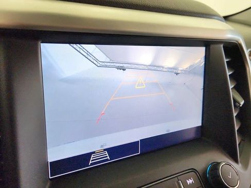 Used 2022 GMC Acadia SLE FWD image 21