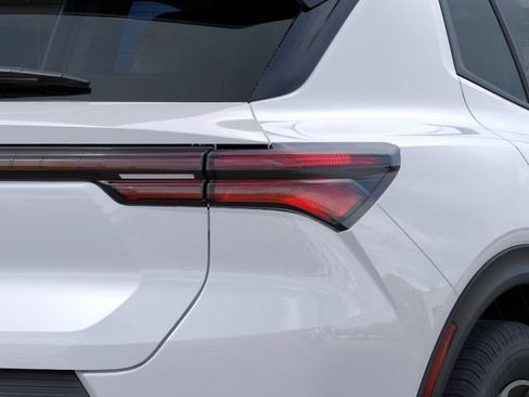 New 2026 Chevrolet Equinox EV LT FWD image 11