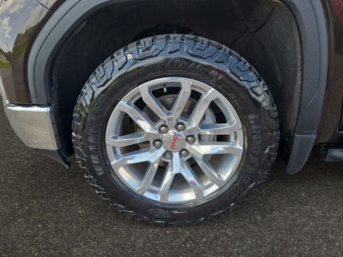 Used 2019 GMC Sierra 1500 SLT w/ SLT Premium Package AWD/4WD image 14