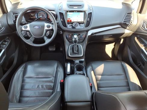 Used 2017 Ford C-MAX Energi Titanium image 19