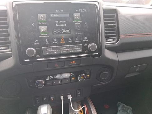 Used 2022 Nissan Frontier Pro-X RWD image 8