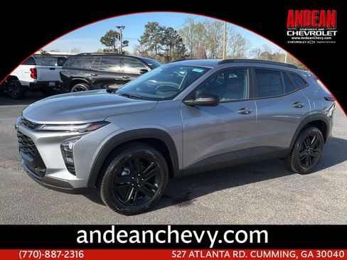New 2026 Chevrolet Trax ACTIV w/ Driver Confidence Package FWD image 1