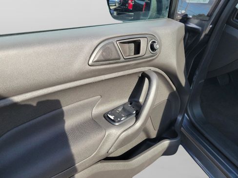 Certified 2019 Ford Fiesta SE image 6