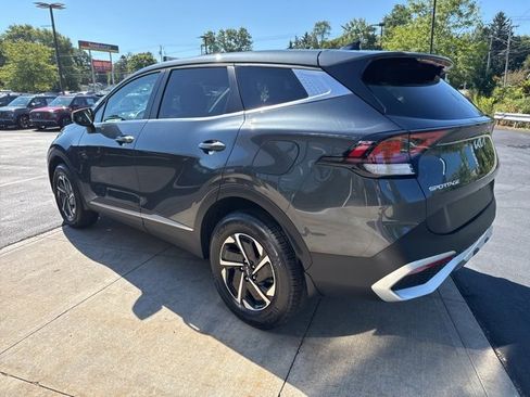 Used 2024 Kia Sportage LX image 16