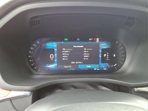 Used 2023 Volvo XC60 B5 Plus w/ Climate Package AWD/4WD image 23