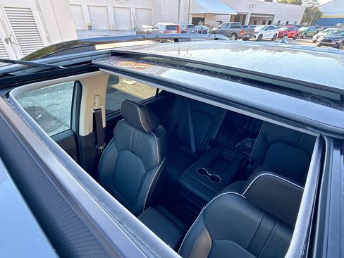 New 2025 Honda Pilot Elite image 17