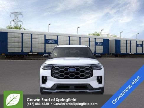 New 2026 Ford Explorer Platinum image 6