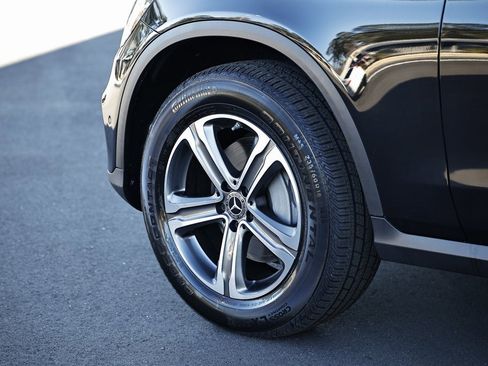 Used 2022 Mercedes-Benz GLC 300 4MATIC image 5