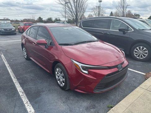 Certified 2023 Toyota Corolla LE image 1