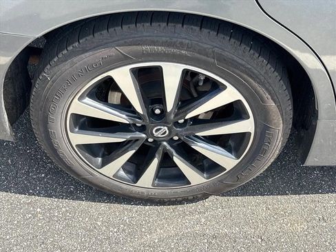 Used 2018 Nissan Altima 2.5 SV image 8