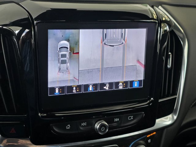 Used 2023 Chevrolet Traverse Premier w/ Redline Edition FWD image 28