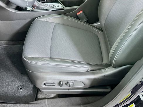 Used 2021 Buick Encore GX Select w/ Advanced Technology Package FWD image 19