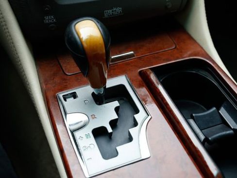 Used 2011 Lexus GS 450h w/ Preferred Accessory Package image 38