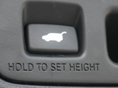 Used 2023 BMW X5 xDrive40i w/ Premium Package image 36