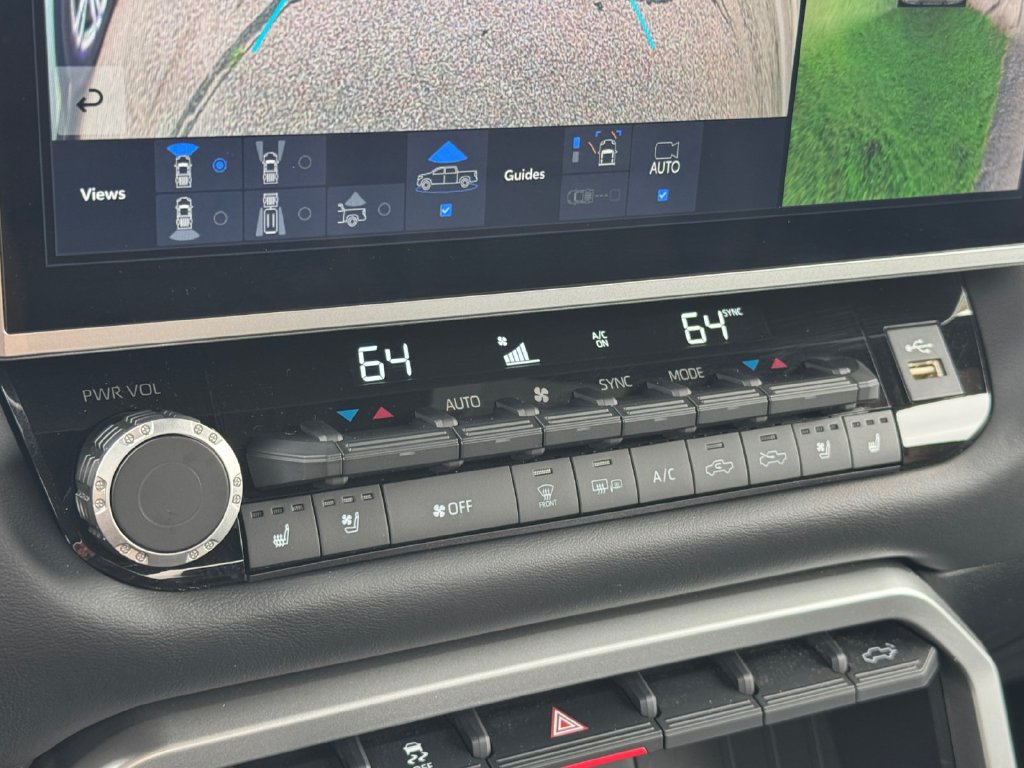 Used 2025 Toyota Tundra Platinum AWD/4WD image 23