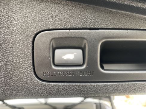 Used 2020 Honda CR-V Touring image 38