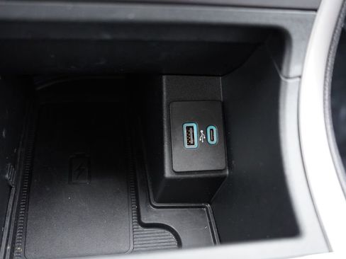 Certified 2021 Ford Edge SEL w/ Convenience Package image 28