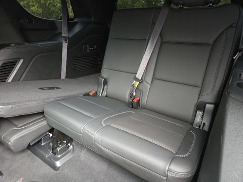 Used 2021 GMC Yukon Denali AWD/4WD image 13