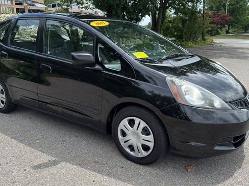 Used 2011 Honda Fit image 3