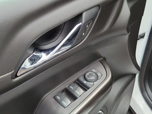 Used 2020 GMC Acadia SLT w/ Trailering Package FWD image 8