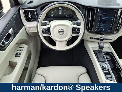 Used 2020 Volvo XC60 T5 Inscription AWD/4WD image 4