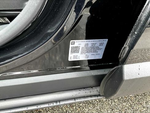 New 2026 Chevrolet Equinox LT w/ LPO, Floor Liner Package image 17