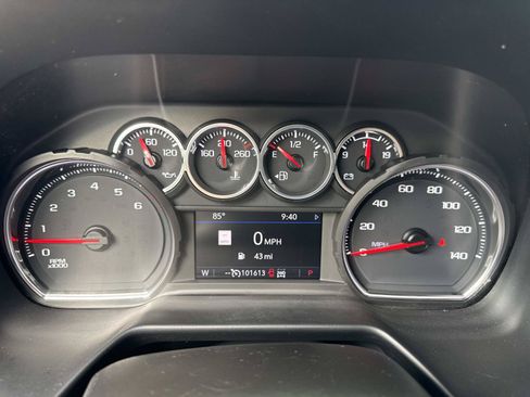 Used 2021 Chevrolet Tahoe RST w/ Rear Media and Nav Package AWD/4WD image 33